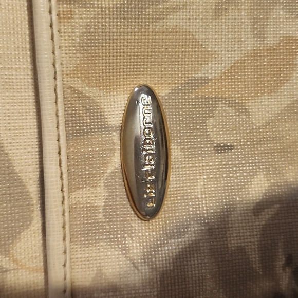 Liz Claiborne Elegant Floral Beige Handbag - Picture 4 of 12